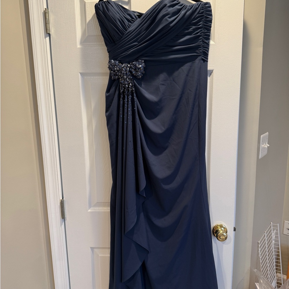 Elegant Navy Strapless Dress